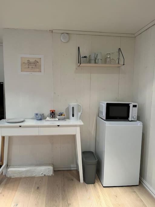 Hybel Med Bad Apartman Egersund Kültér fotó