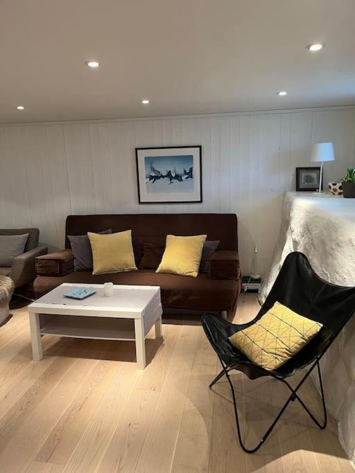 Hybel Med Bad Apartman Egersund Kültér fotó
